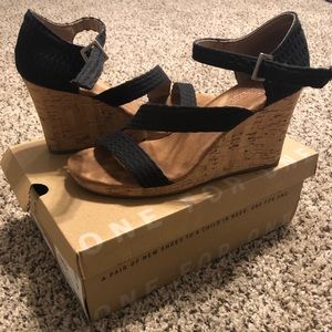 Toms Wedge Heels